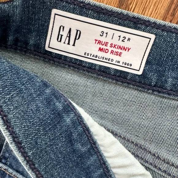 Gap True Skinny Mid Rise jeans - 31 (12) regular - Picture 2 of 3